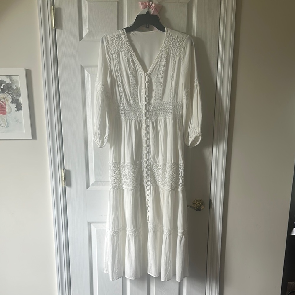 Chicwish White Lace Long Sleeve Dress size small